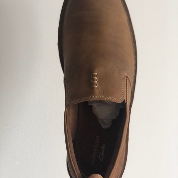 SOLD- BNWT MENS clarks slip on sneaker - Picture 4 of 4